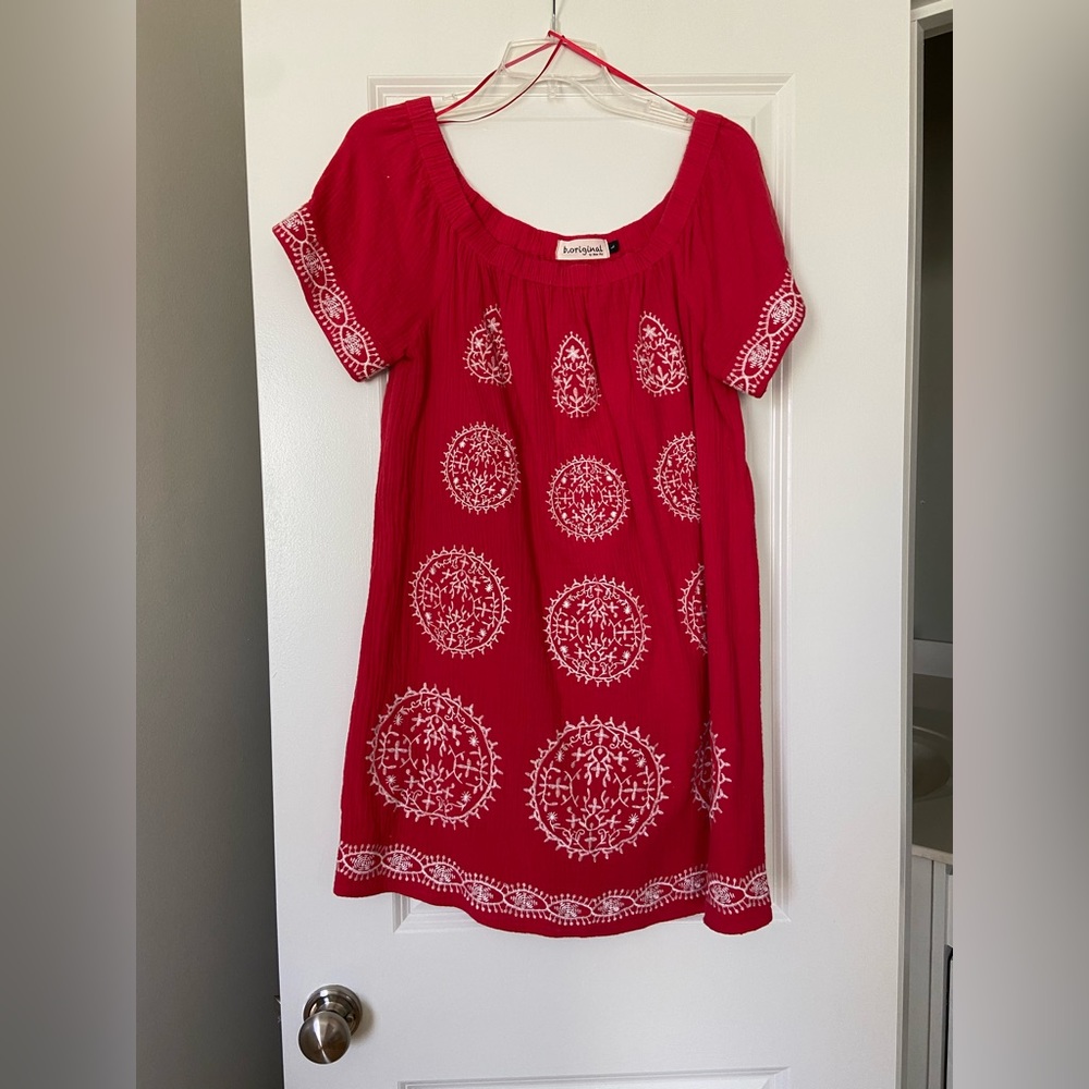 Stunning red off the shoulder dress!!